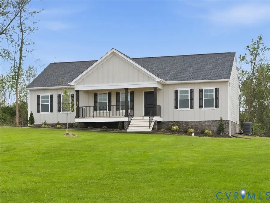 2261 Kennington Parkway North, Aylett, VA 23009 - #2