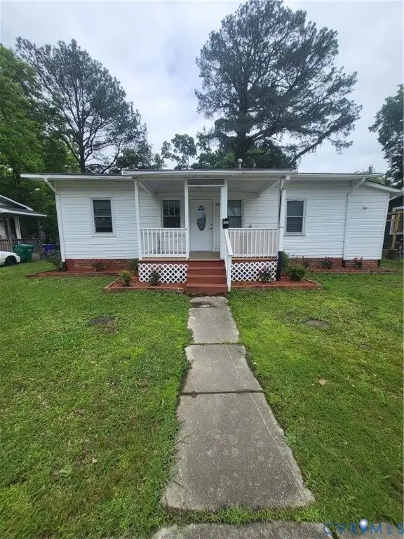 107 S 5th Avenue, Hopewell, VA 23860