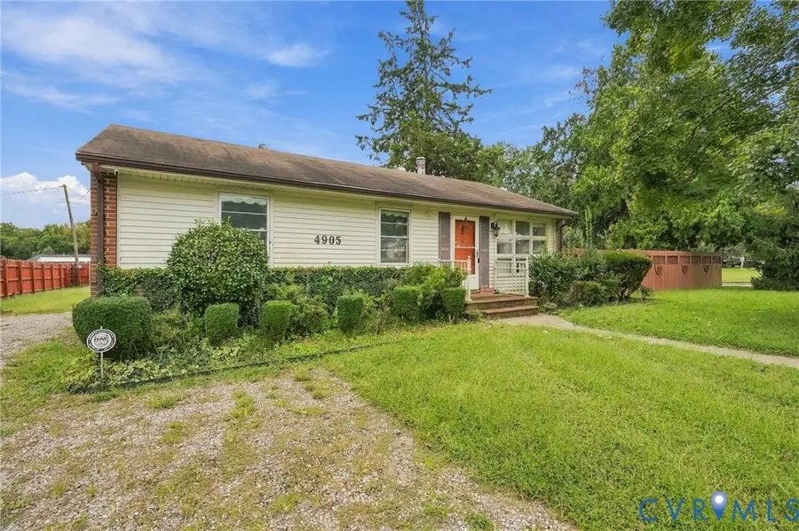 4905 Edgefield Circle, Fairfield, VA 23227 - #3