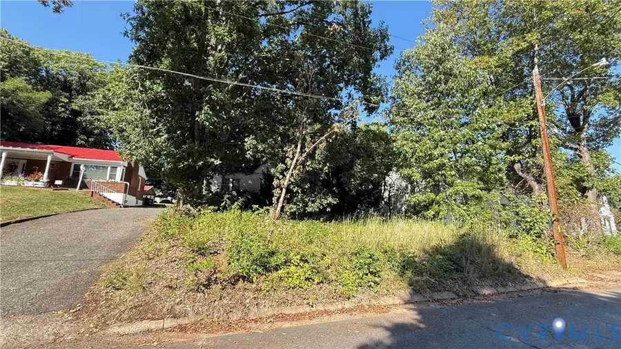 604 1st Street, Martinsville, VA 24112 - #2