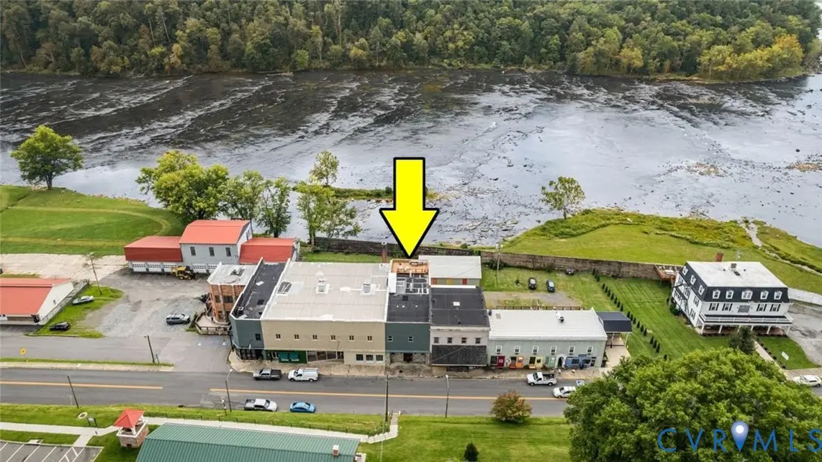 472 W Main Street, Fries, VA 24348 - #1