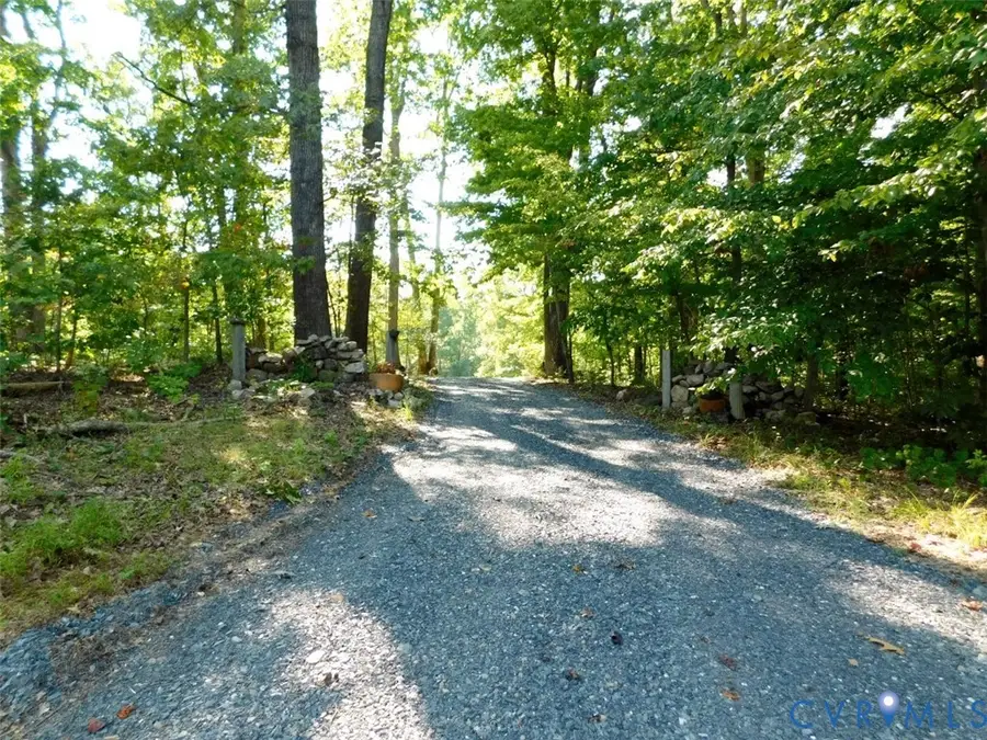 201 Deer Run, Farmville, VA 23901 - #3
