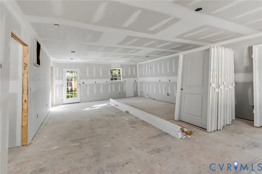 25501 Simmons Avenue, Petersburg, VA 23803 - #3