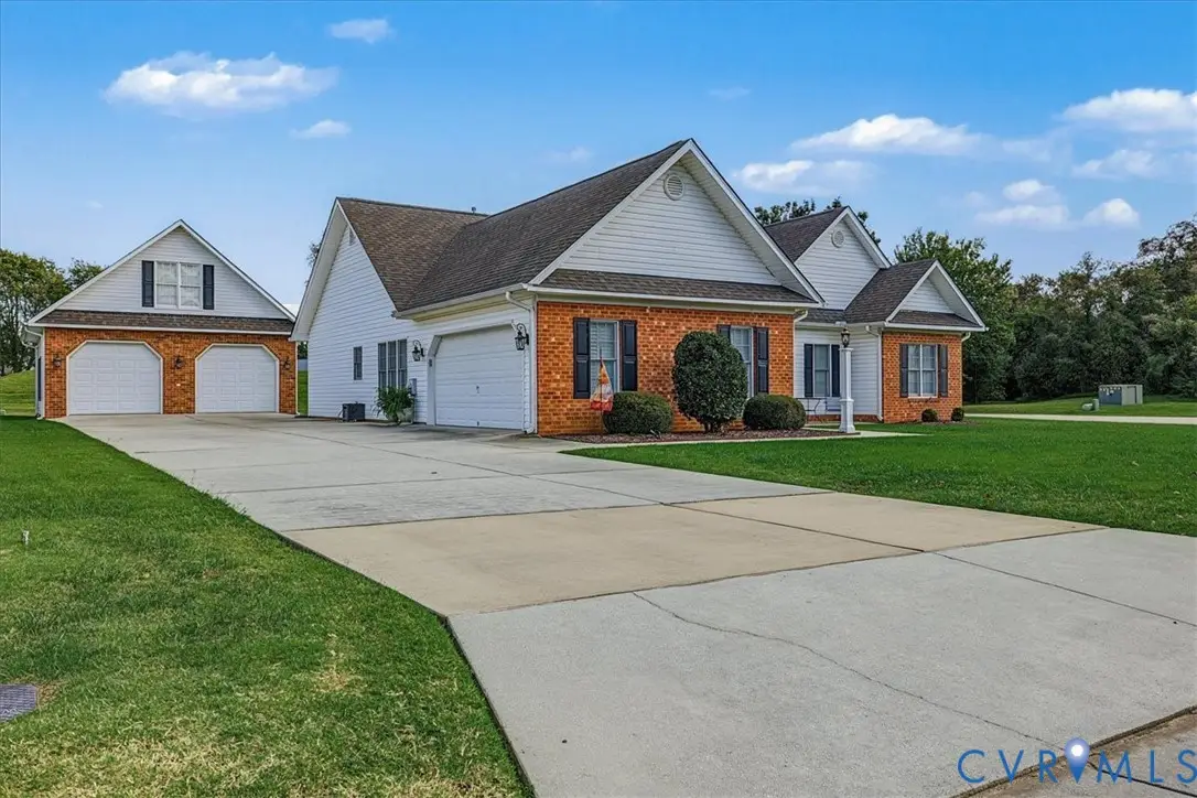 200 Lighthouse Pointe, Hopewell, VA 23860 - #1
