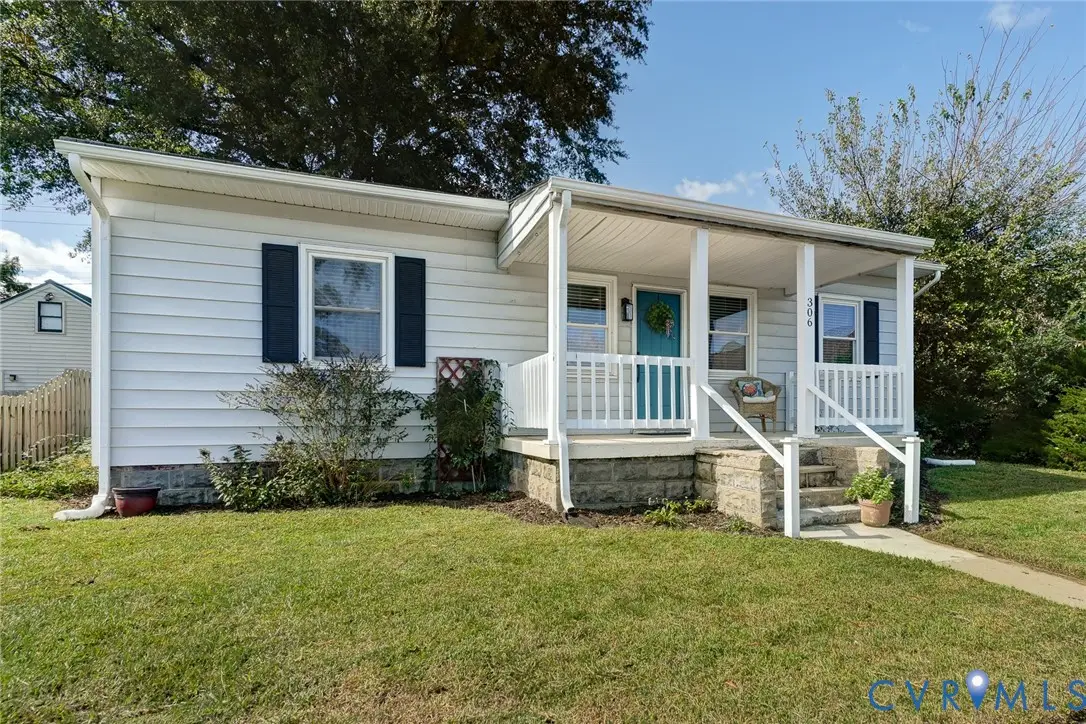 306 N 4th Avenue, Hopewell, VA 23860 - #1