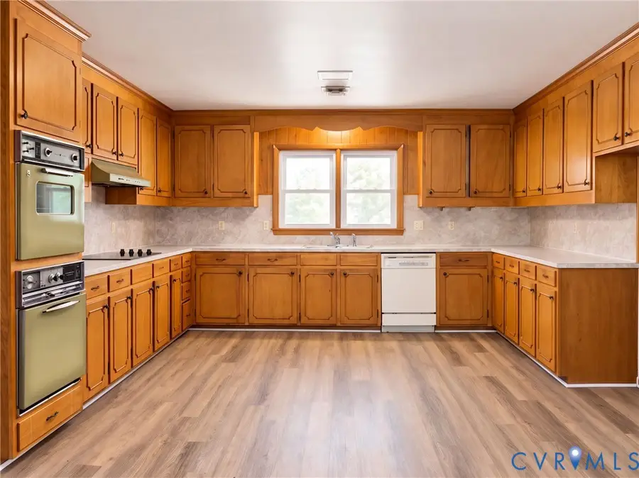 201 Laurel Street, Emporia, VA 23847 - #2