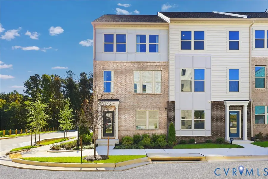 10237 Albatross Avenue, Dale, VA 23112 - #2