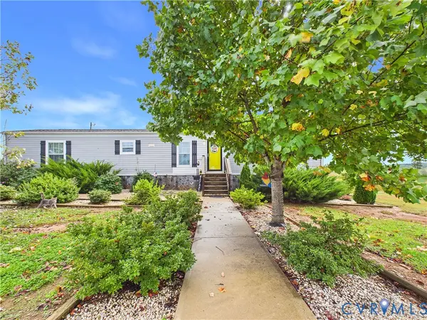 290 Western Lane, Appomattox, VA 24522