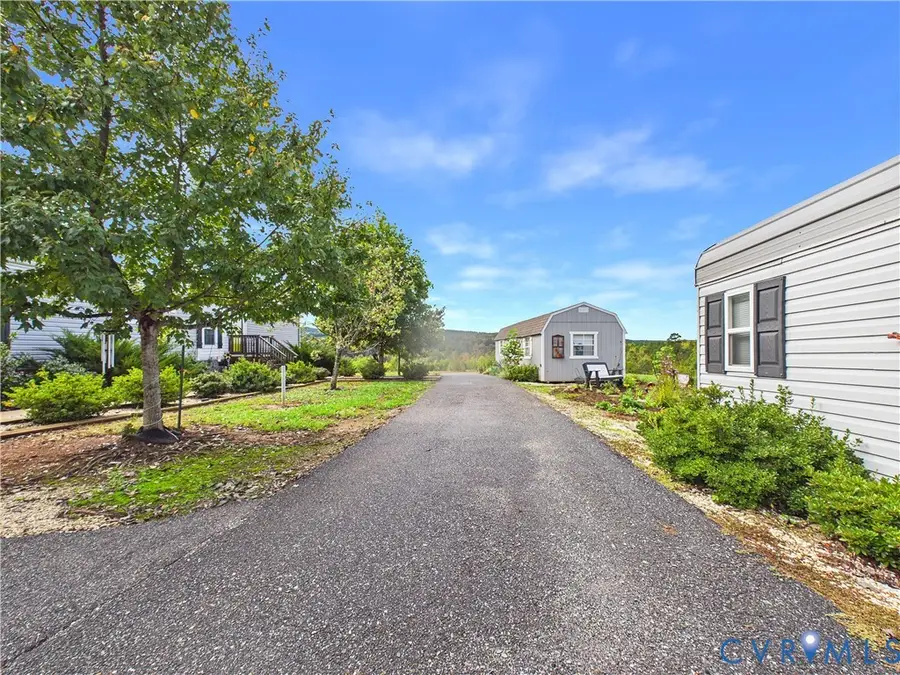 290 Western Lane, Appomattox, VA 24522 - #3