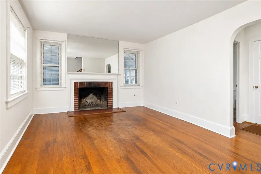 1716 Lee Ave., Victoria, VA 23974 - #2