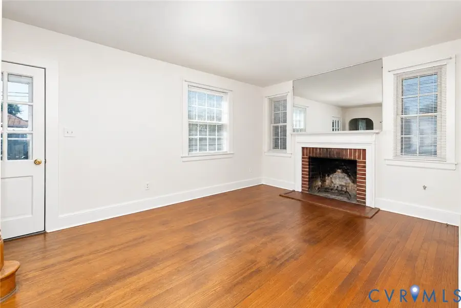1716 Lee Ave., Victoria, VA 23974 - #3