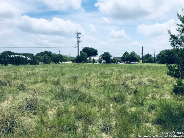 21N Whartons Dock Rd, Bandera, TX 78003 - #2