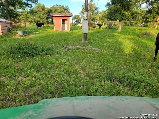 1130 Blacksmith Ln, Weimar, TX 78962 - Image #2