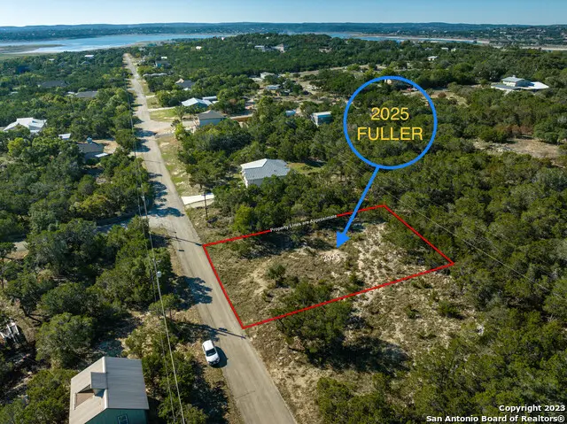 2041 Fuller Dr., Canyon Lake, TX 78133 - #2