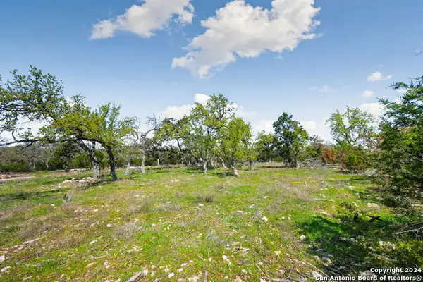 1275 Smoky Loop Rd, New Braunfels, TX 78132