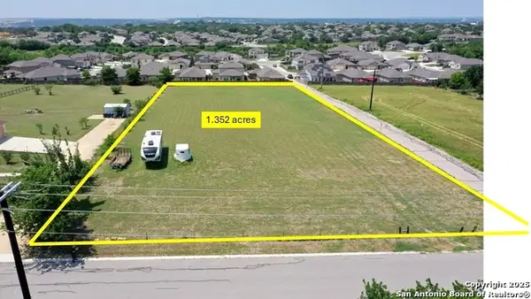 1968 Lou Ann Dr, New Braunfels, TX 78130