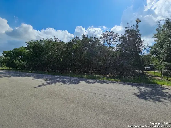 1491 Deep Water Dr, Spring Branch, TX 78070