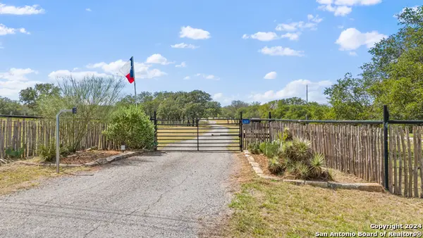 2631 Us Highway 281, Johnson City, TX 78636