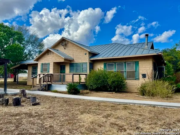 313 County Road 468, Castroville, TX 78009