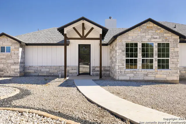 107 S Lon Price, Blanco, TX 78606 - Image #1