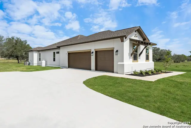 239 Legend Park, Castroville, TX 78009 - #3