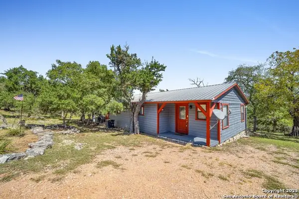 117 Ancient Coast Rd, Fredericksburg, TX 78624