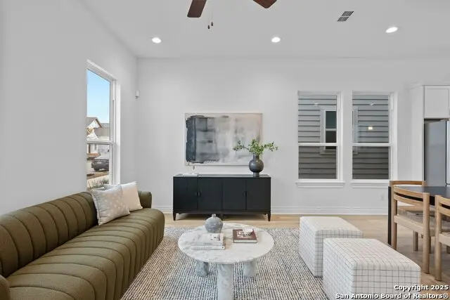 795 N Academy Ave, New Braunfels, TX 78130 - Image #3