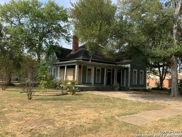 309 E 3rd Street, Nixon, TX 78140 - Image #1
