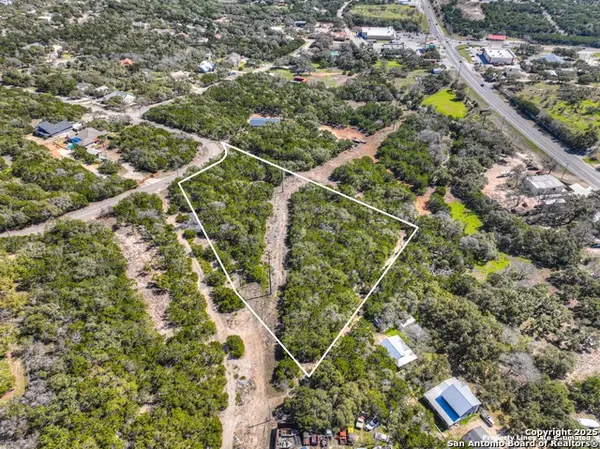 491 Gallagher Dr, Canyon Lake, TX 78133