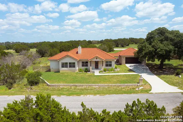 903 Panorama Pass, Horseshoe Bay, TX 78657