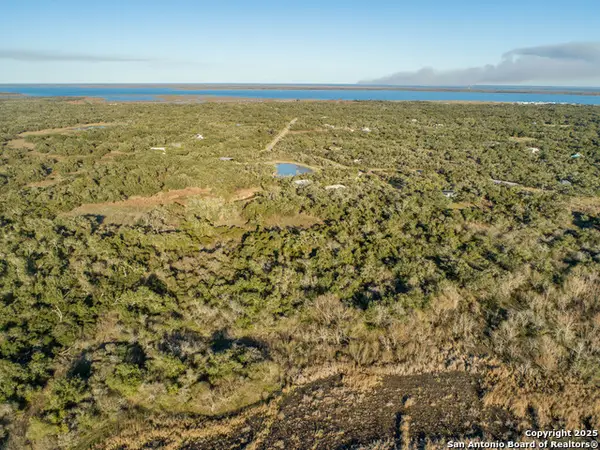 6498 Hwy 35 N, Rockport, TX 78382