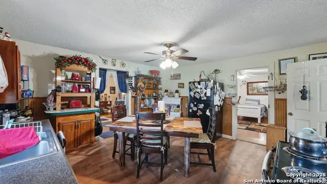 15521 E Highway 90, Kingsbury, TX 78638 - Image #1