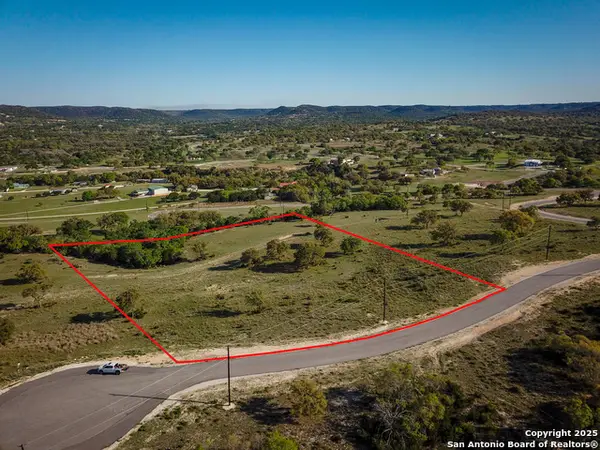 000 Blackbuck Trail, Pipe Creek, TX 78063