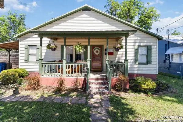 859 Pine St, New Braunfels, TX 78130