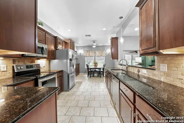 721 Gallagher, Canyon Lake, TX 78133 - Image #3