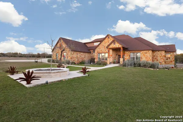 103 Rio Grande Dr, Blanco, TX 78606