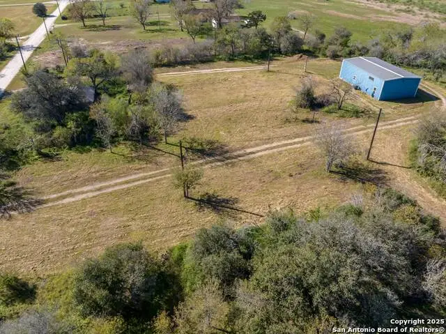 304 E 9th, Nordheim, TX 78141 - #1