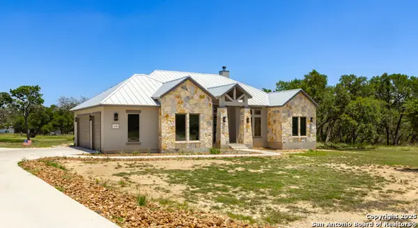 34784 High Gate, Bulverde, TX 78163