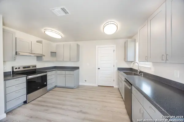 10707 Shaenview, San Antonio, TX 78254