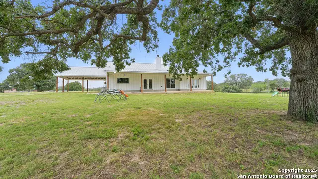 108 Santa Gertrudis, Sutherland Springs, TX 78161 - Image #2