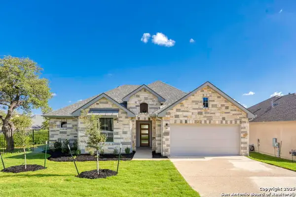 1901 N Chateau Lane, Kerrville, TX 78028