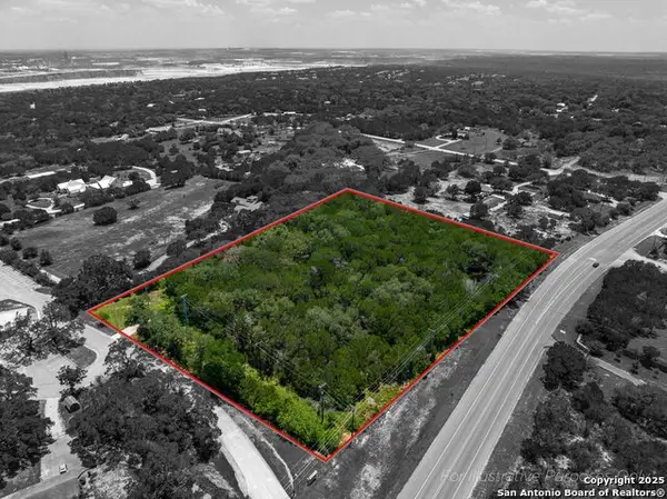 127 Kings Way, New Braunfels, TX 78132