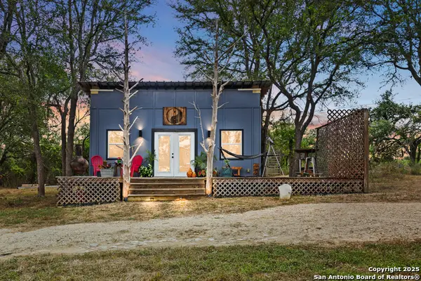 124 Valley Creek, Cedar Creek, TX 78612