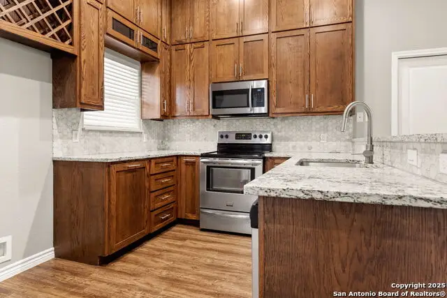 152 Navarro #3B, Seguin, TX 78155 - #2