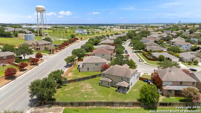 213 Springtree Parkway, Cibolo, TX 78108 - Image #3