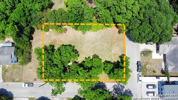 922 Booneville, New Braunfels, TX 78130