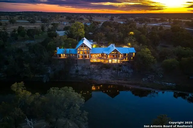 556 Cliff View Loop, Harper, TX 78631 - #2