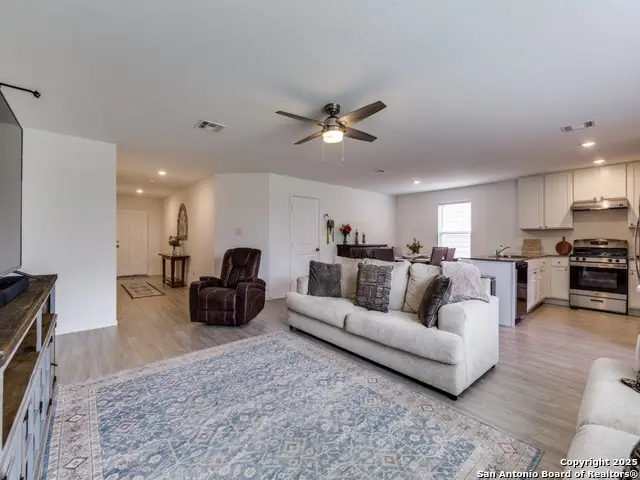 14615 Bolinger, San Antonio, TX 78254 - Image #3