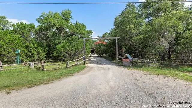 857 Derrick, Spring Branch, TX 78070 - #2