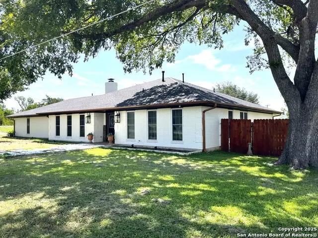 175 Columbus, McDade, TX 78650 - Image #3